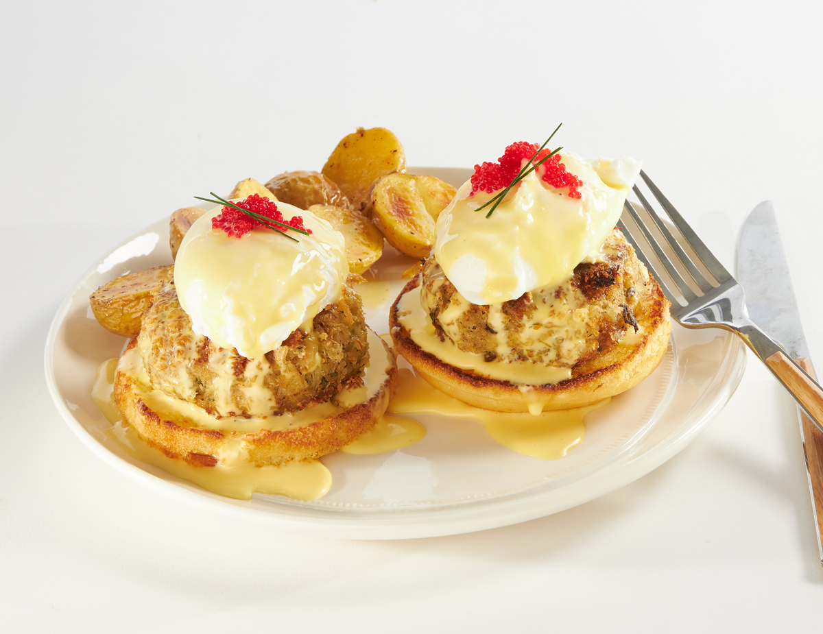 Crab-Cakes-Benedict