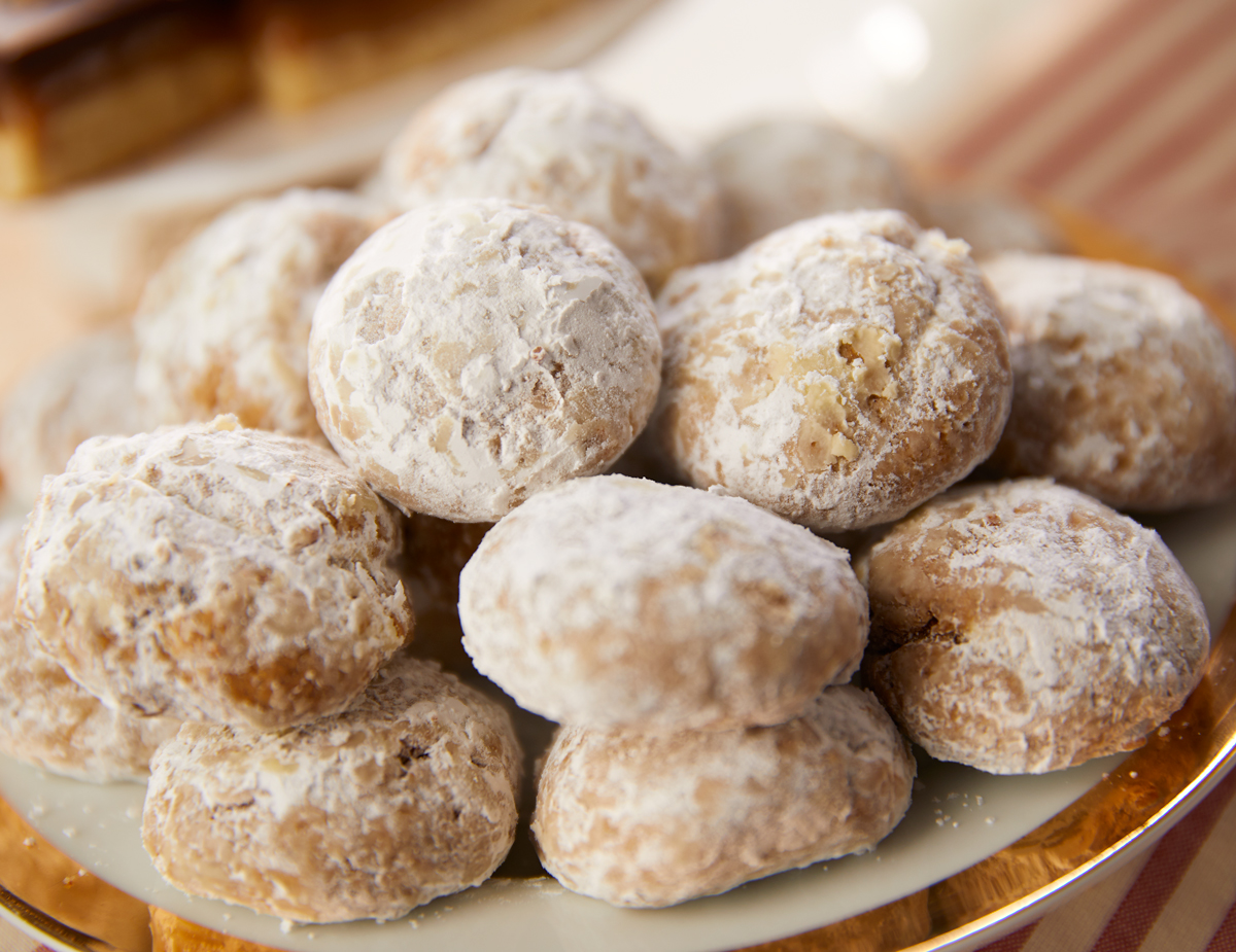 German-Pfeffernusse-Spice-Cookies